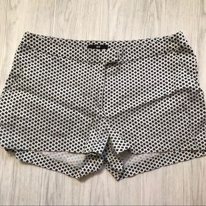 H&M White Shorts w Square Design Sz: 10